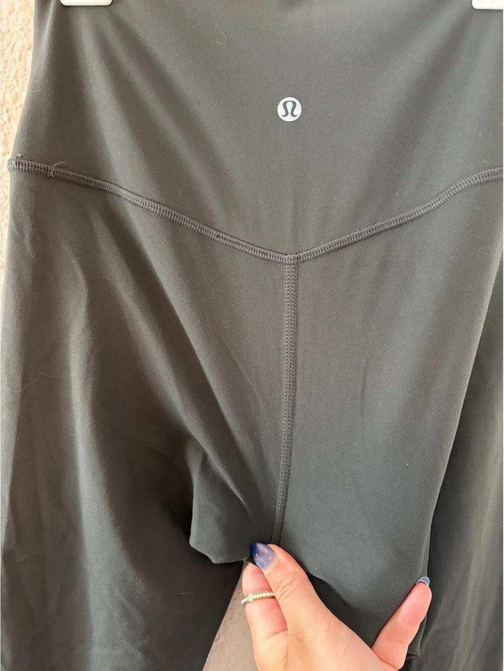 Lululemon Align High-Rise Pant 25in Graphite Grey size 6. GUC for very minor nor